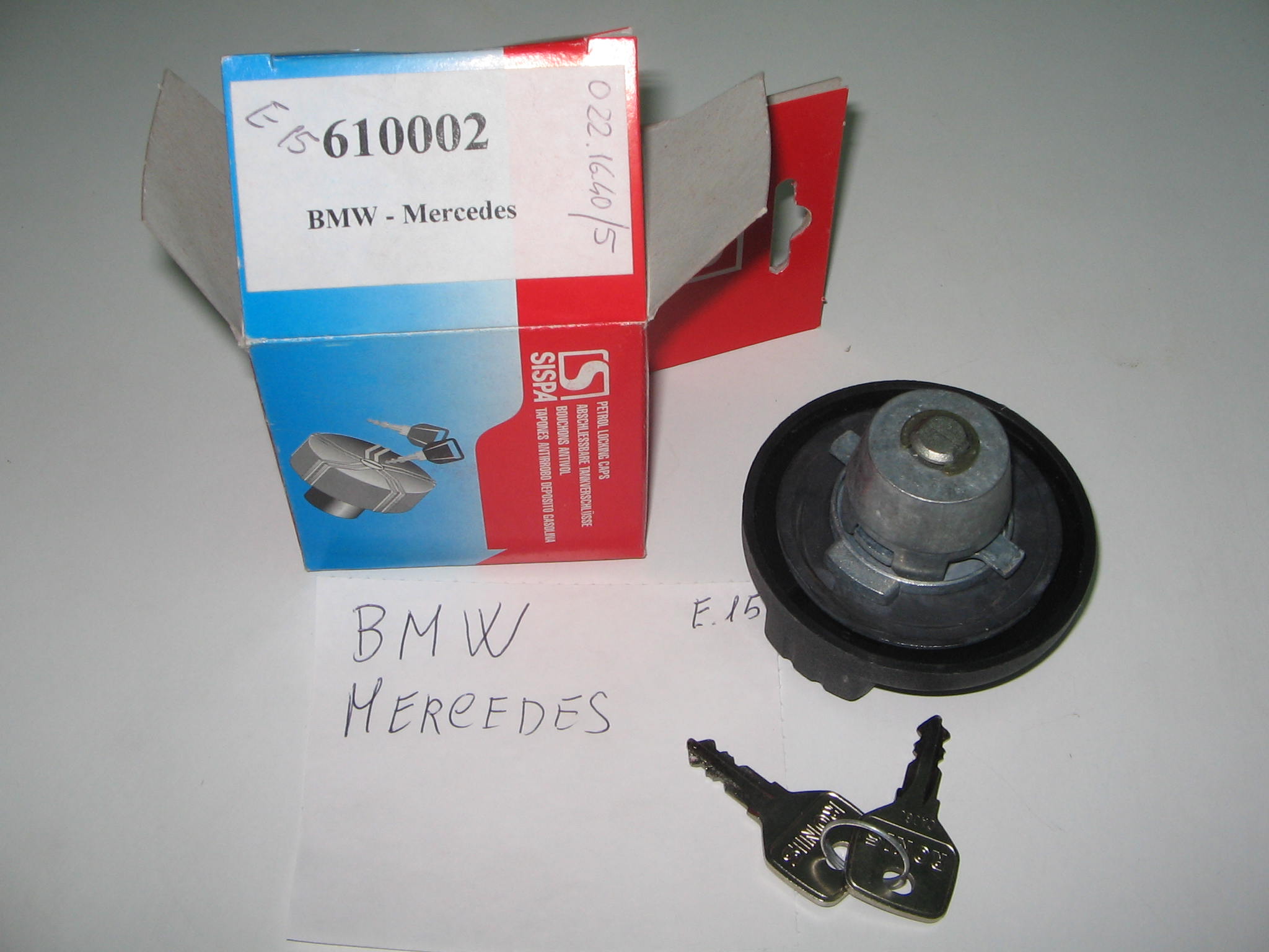 TAPPO CARBURANTE  BMW / MERCEDES --N.9038